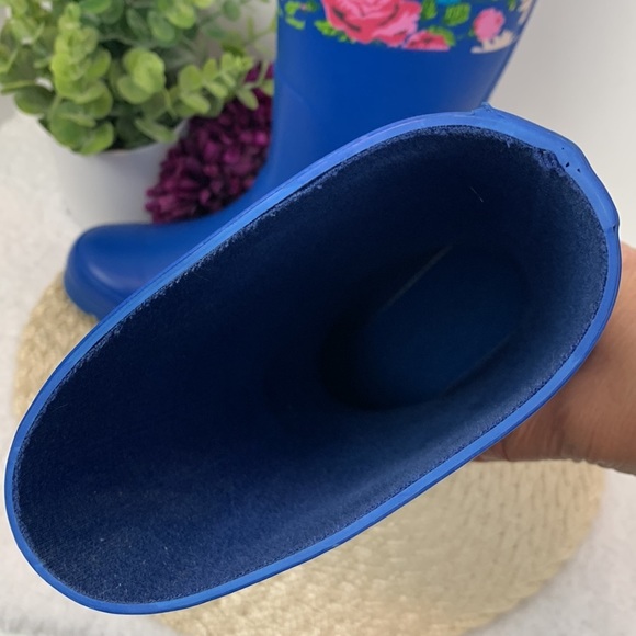 London Fog blue w/floral pattern rubber rain boots, see photos for approx size - Picture 9 of 15